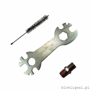 Oryginalne akcesoria w zestawie z pistoletem Sames Kremlin: klucz serwisowy, szczotka do czyszczenia i końcówka powietrzna